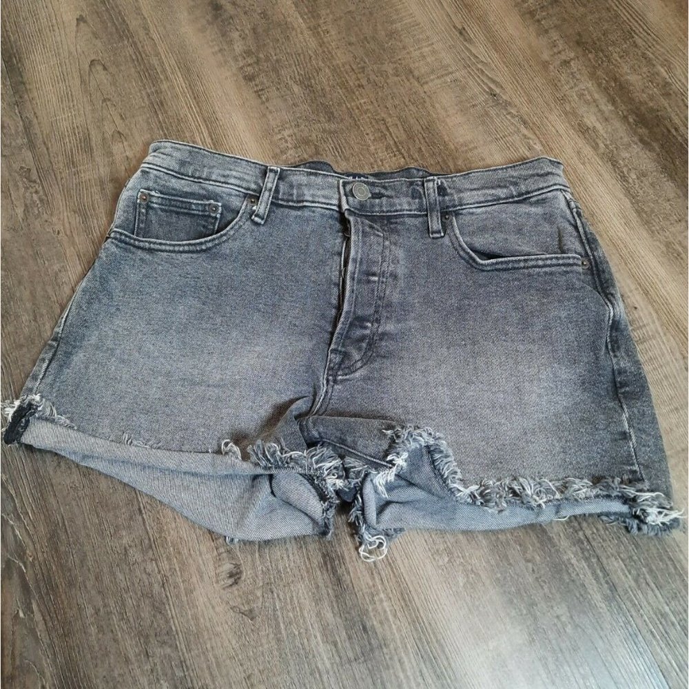 GAP Denim High Rise Black Jean Shorts Button Fly Size 10/30 raw hem